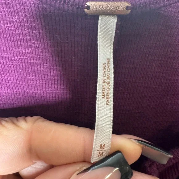 Free People Women Plum Purple Ribbed Notched V-Neck Tank Top Size M OB702137 - Picture 2 of 7